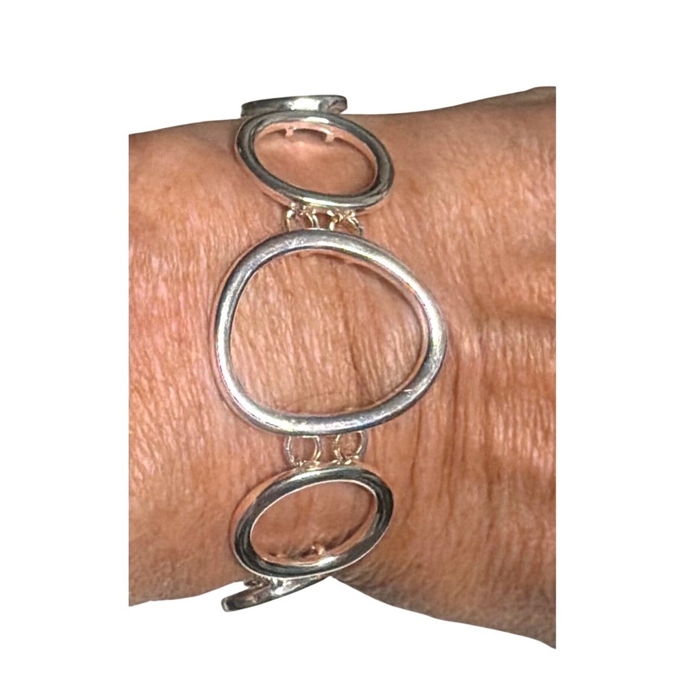 AVON SIGNATURE COLLECTION "ATHENA GODDESS" BRACELET (Silver-tone) Lobster Clasp